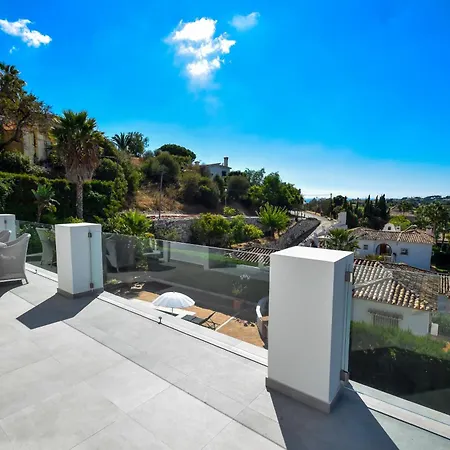 Villa Exquisite And Modern Near With Heated Pool! *
